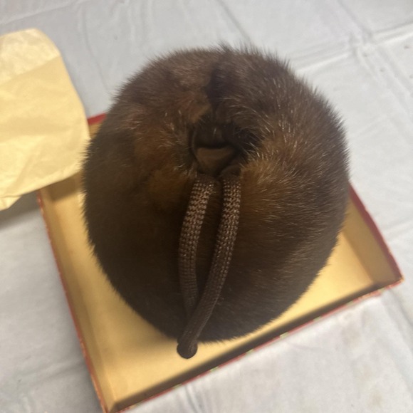 Vintage Mink Fur Hand Muff Saks Fifth Avenue Original Box Exelent Condition main image 4